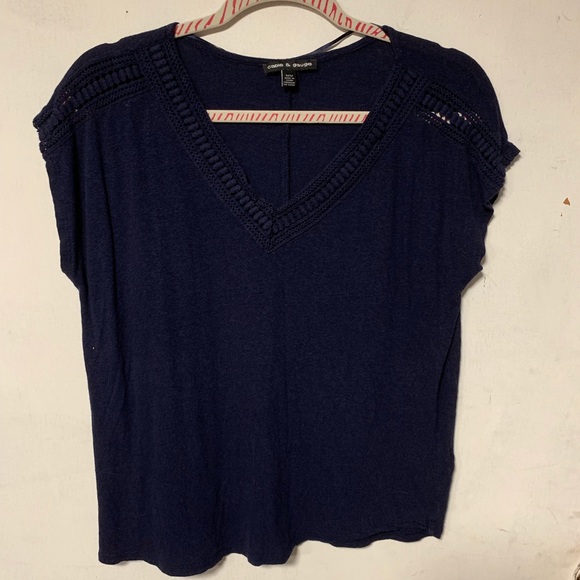 Navy blue lace short sleeve - Picture 1 of 3